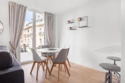 Zona de estar de Cozy 1-Bed Apartment in Alonso Martínez