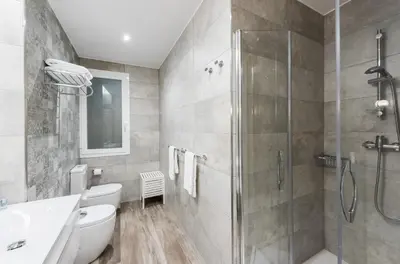 Un baño de PUERTA DEL SOL CITY CENTER IV