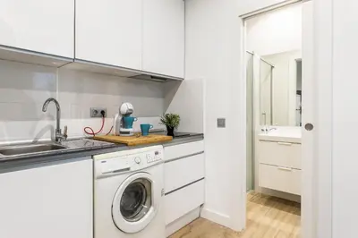 Una cocina o zona de cocina en Waou Malasaña II - Alquiler Corta Duración