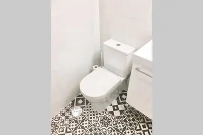 Un baño de Estudio Estilo Nórdico Madrid (Malasaña Gran Vía)