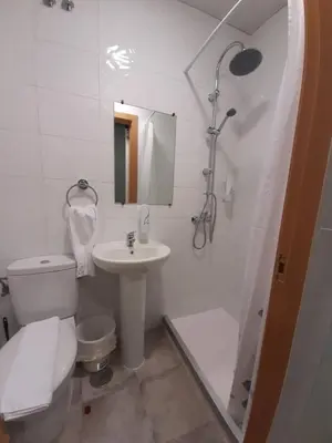 Un baño de CH Murallas II