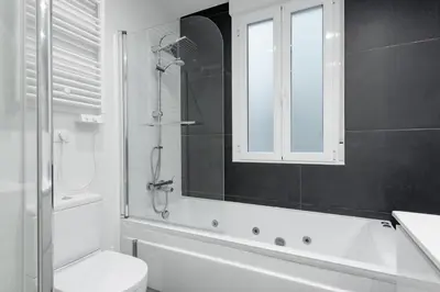 Un baño de Luxury Apartment Princesa