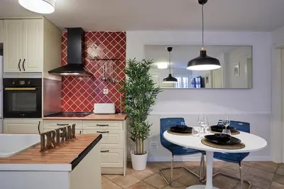 Una cocina o zona de cocina en LEEWAYS APARTMENT I in SAN LORENZO