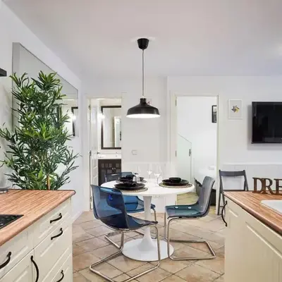 LEEWAYS APARTMENT I in SAN LORENZO