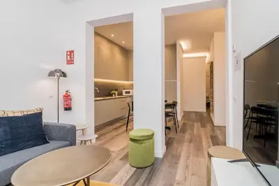 Una cocina o zona de cocina en Magistral Apartamento a solo pasos de Gran Vía