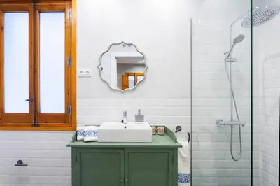 Un baño de Chic Apartment Madrid Goya by Batuecas