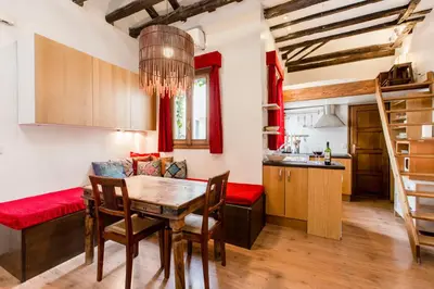 Una cocina o zona de cocina en Penthouse neare Sol, plaza Mayor