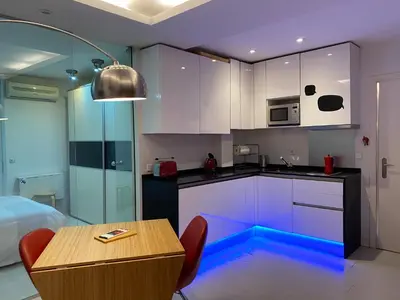 Una cocina o zona de cocina en CAMILA, en CHUECA