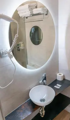 Un baño de Hostal Juliette-Gran Vía