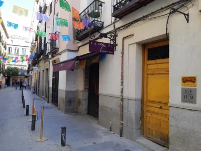 El barrio de los alrededores o un barrio cerca de este albergue