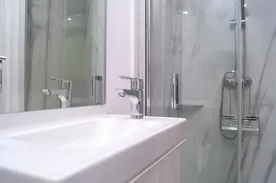 Un baño de Moncloa room apartments