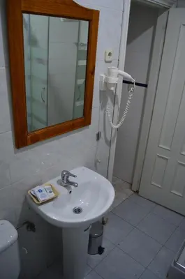 Un baño de Estudio Puerta del Sol Esparteros