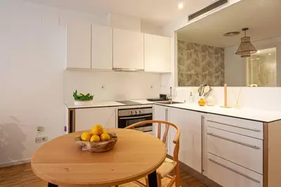 Una cocina o zona de cocina en Heima Gran Vía B
