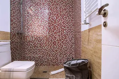 Un baño de Calle Huertas Corazón by RegalateMadrid