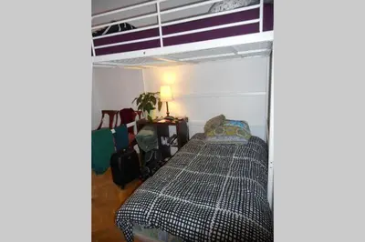 Cama o camas de una habitación en Centro Madrid Malasaña