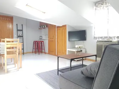 Una televisión o centro de entretenimiento en El Refugio de Barceló