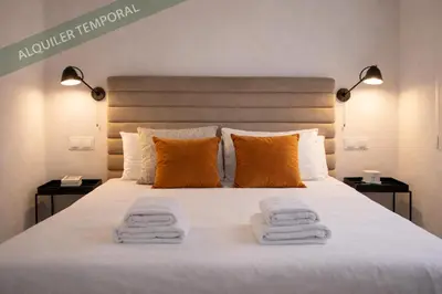 Cama o camas de una habitación en La Latina I - Descubre Madrid desde un Espacio con Estilo