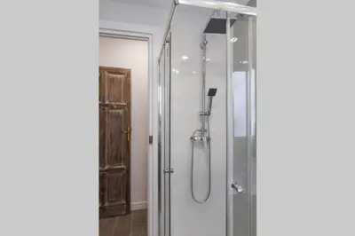 Un baño de Sensacional Apartamento Junto a Palacio Real by Batuecas