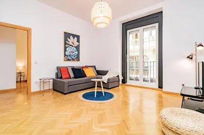 Zona de estar de Encantador Apartamento en Chueca junto a Gran Vía, Infantas 1-1 by Batuecas