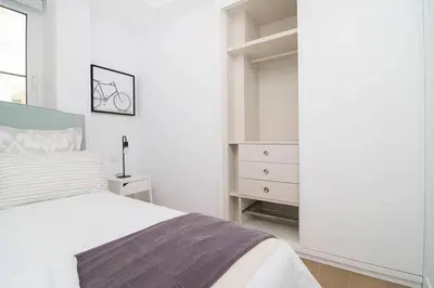 Cama o camas de una habitación en Deslumbrante Apartamento en Plaza España, by Batuecas