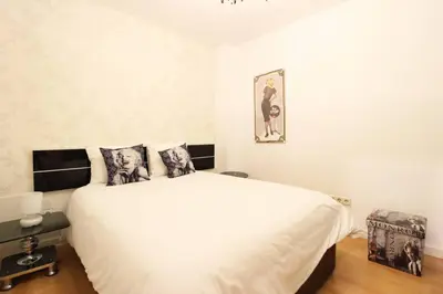 Cama o camas de una habitación en Céntrico Apartamento Estilo Pop-Art by Batuecas