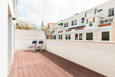 Un balcón o terraza de Feelathome Goya Apartments