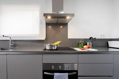 Una cocina o zona de cocina en Feelathome Goya Apartments