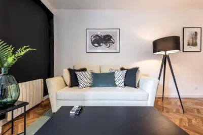 Zona de estar de Modern Stylish - 1BD 1BTH - Opera