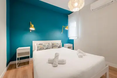 Cama o camas de una habitación en Refurbished and bright-Pool-1Bed 1Bath-Chueca