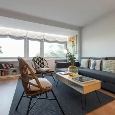 Sophisticated refurbished-1BD 1BTH-Colon Centre