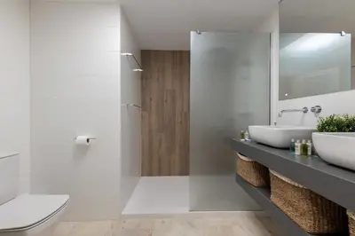 Un baño de Executive Refurbished - 1BD 1BTH - Colon Centre