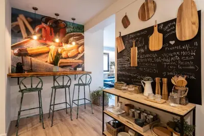 Una cocina o zona de cocina en Executive Refurbished - 1BD 1BTH - Colon Centre