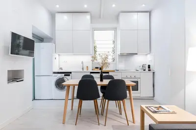 Una cocina o zona de cocina en New Stylish - 1BD 1BTH - La Latina