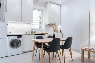 Una cocina o zona de cocina en New Stylish - 1BD 1BTH - La Latina