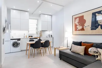 Una cocina o zona de cocina en New Stylish - 1BD 1BTH - La Latina