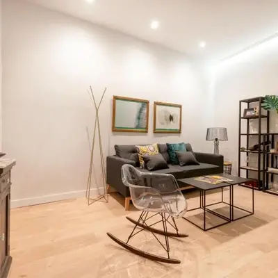 Cozy and Comfortable-1bed 1bath- City center