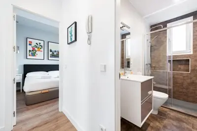 Cama o camas de una habitación en Modern Refurbished - 1BD 1BTH - Chamberi