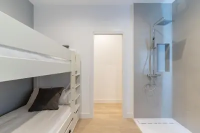 Cama o camas de una habitación en Modern Refurbished-2Bedrooms 2Baths - Salamanca