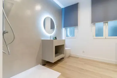 Un baño de Modern Refurbished-2Bedrooms 2Baths - Salamanca