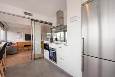 Una cocina o zona de cocina en Bright Stylish - 2Bedrooms 2Baths - Salamanca
