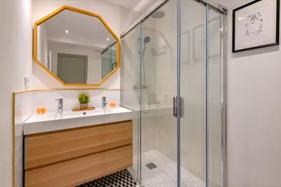 Un baño de Stylish WStunning views Colon-Madrid city centre