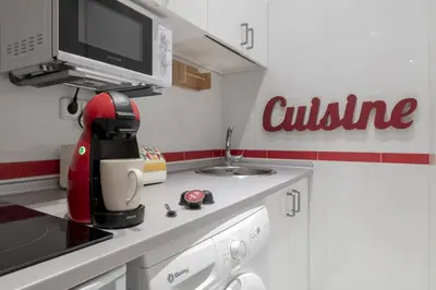 Una cocina o zona de cocina en 2BD 1BTH furnished - Sol - spacious