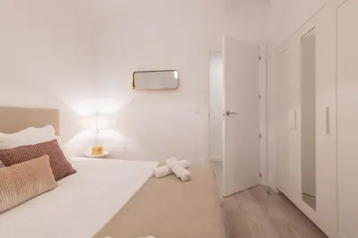 Cama o camas de una habitación en Bright and Refurbished-2BED 1BATH-Ventas