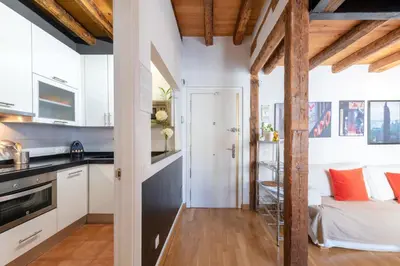 Una cocina o zona de cocina en Duplex Terrace- 2BED 2BATH- CHUECA