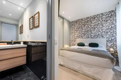 Cama o camas de una habitación en Executive Stylish - 2BD 2BTH - Salamanca