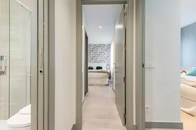 Un baño de Executive Stylish - 2BD 2BTH - Salamanca