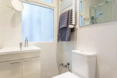 Un baño de ºMZ Atocha Station Studio º
