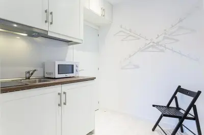 Una cocina o zona de cocina en ººMZ Atocha Station Studio ºº