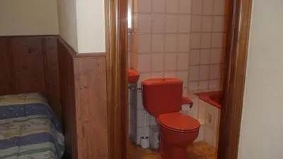 Un baño de Hostal Suárez
