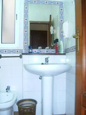 Un baño de Hostal Suárez